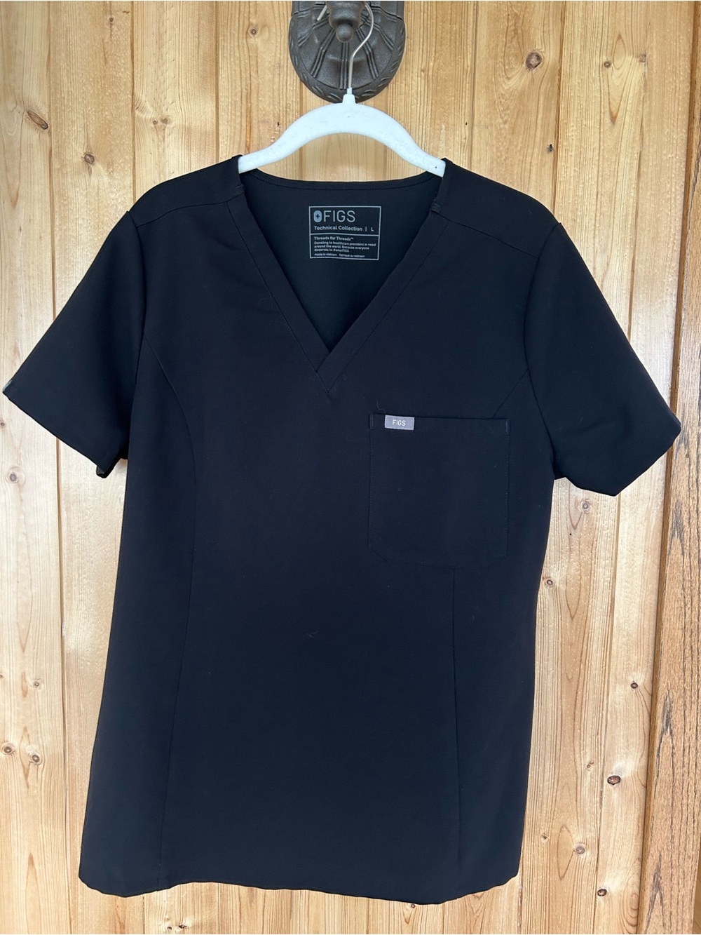 Women’s FIGS Single Pocket Scrub Top Black Size Large